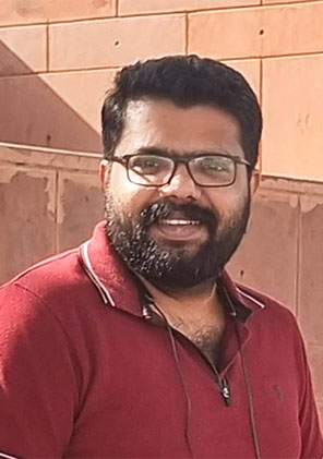 Dr. Vaisakh MR